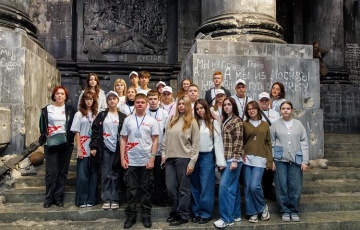 Программа «По законам военного времени» для детей из Горловки